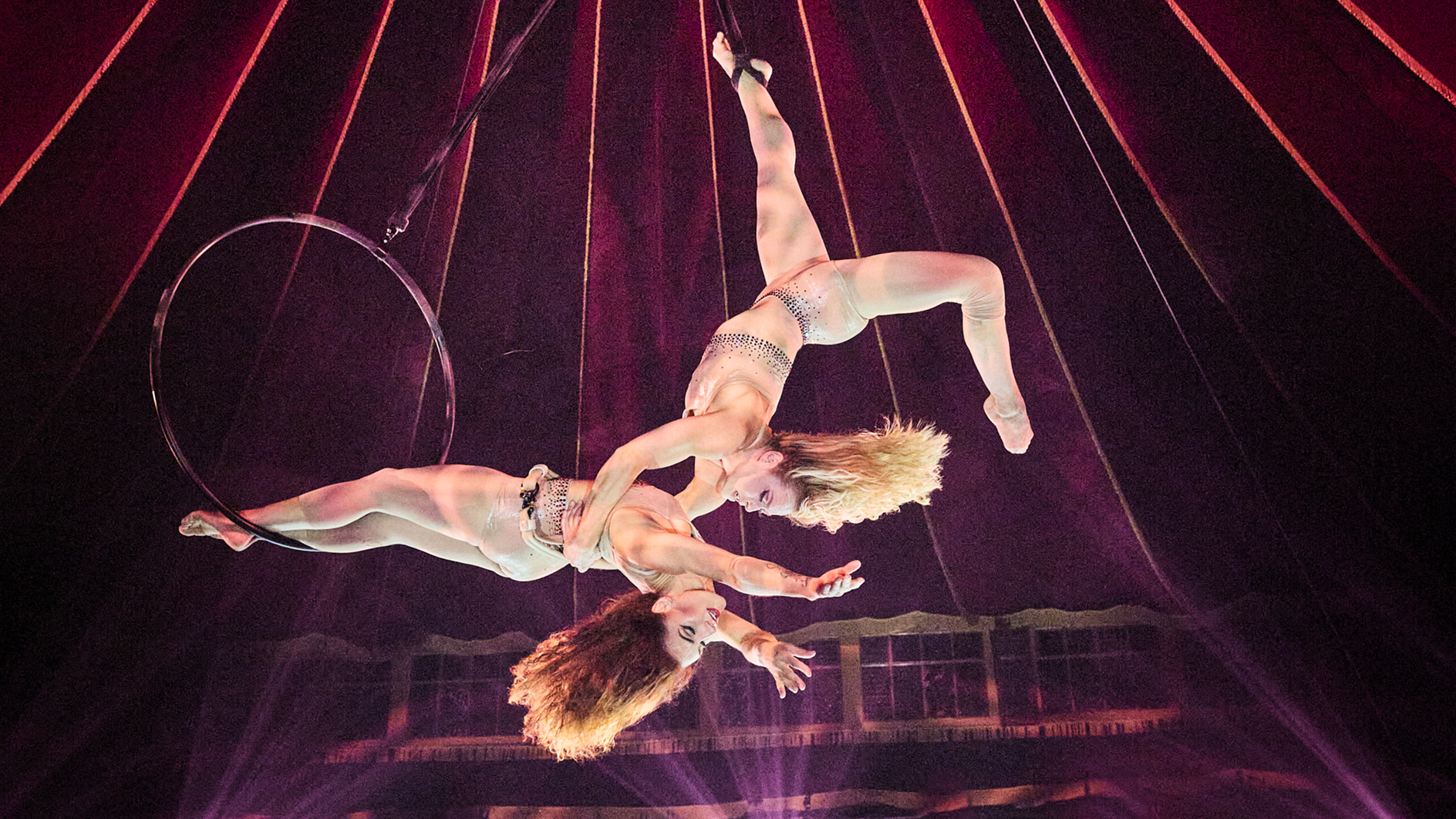 Le Cabaret, Festival Jours [et nuits] de cirque(s), Magic Mirrors